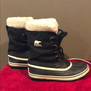 Sorel Carnival women’s 8.5